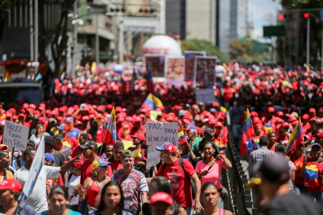 Venezuela'dan Kolombiya ile ilişkileri kesme kararı