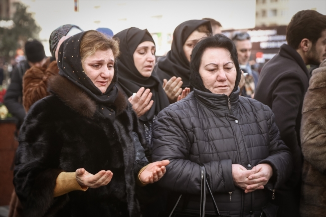 Hocalı kurbanları Ana Feryadı Anıtı'nda anıldı