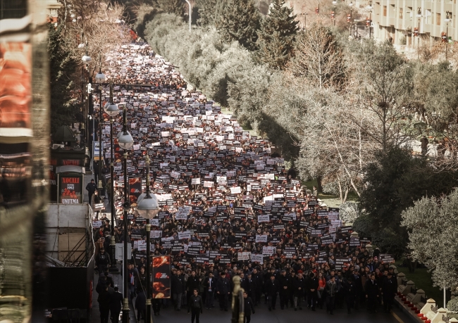 Hocalı kurbanları Ana Feryadı Anıtı'nda anıldı