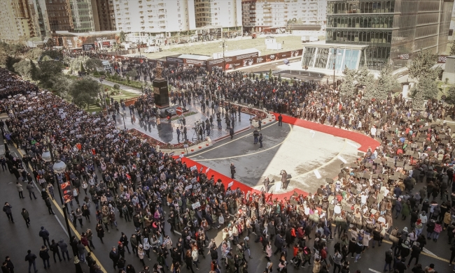 Hocalı kurbanları Ana Feryadı Anıtı'nda anıldı