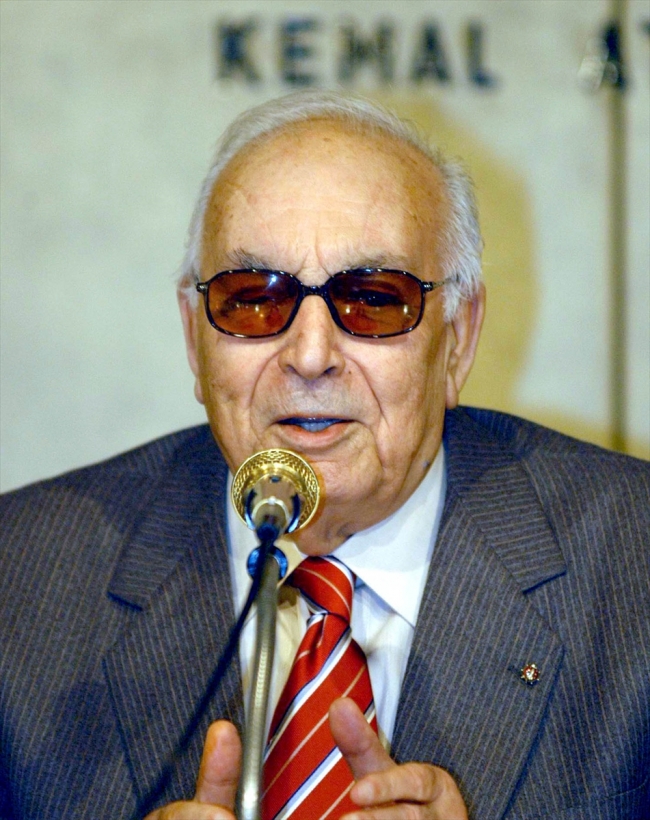 Vefatının 4. yılında Türk edebiyatının çınarı Yaşar Kemal
