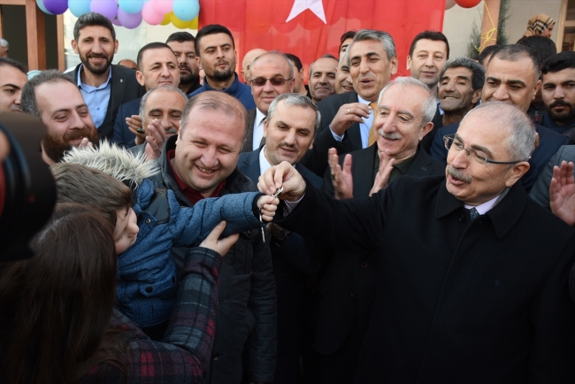 Terör mağdurları konutlarına kavuştu