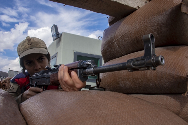 Kadınlar vatan savunması için nöbette