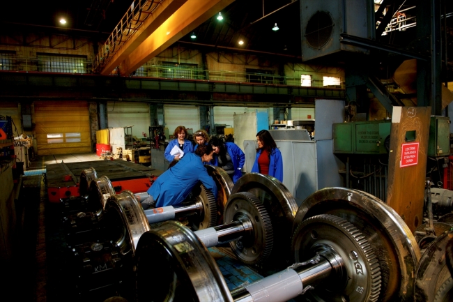 Yerli ve milli lokomotiflerde 140 kadının imzası bulunuyor