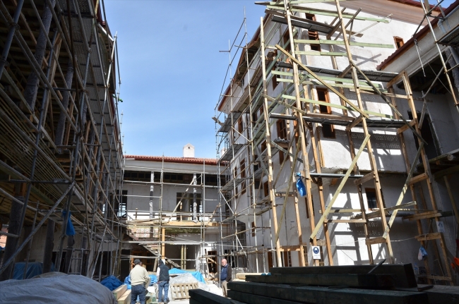 154 yıllık Osmanlı hanında restorasyon çalışmaları sürüyor