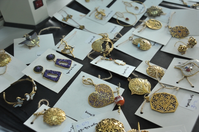 Zeugma ve Göbeklitepe figürleri takıya dönüşüyor