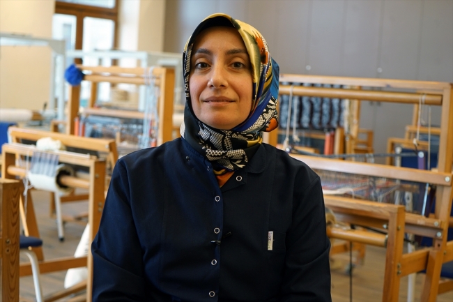 Darülaceze sakinlerinden el emeği eserler