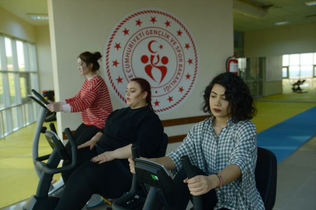 Öğrenciler istedi, Bakan Kasapoğlu yerine getirdi