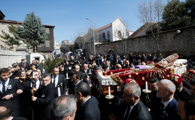 Türkiye Ermenileri Patriği Mutafyan son yolculuğuna uğurlandı