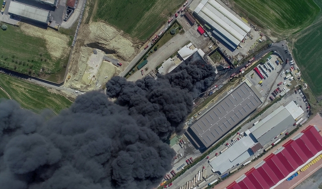 Hadımköy'de fabrika yangın