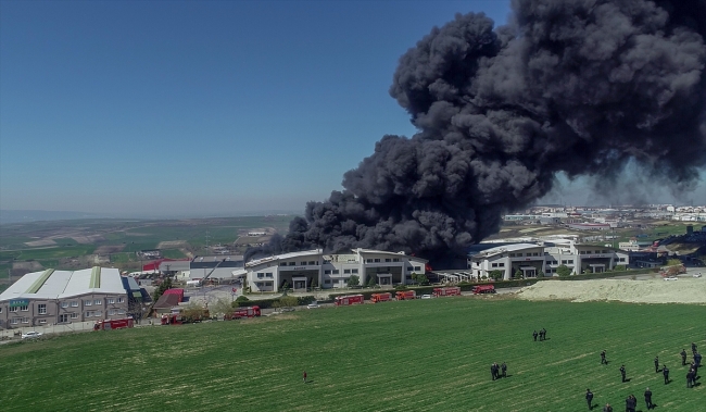 Hadımköy'de fabrika yangın