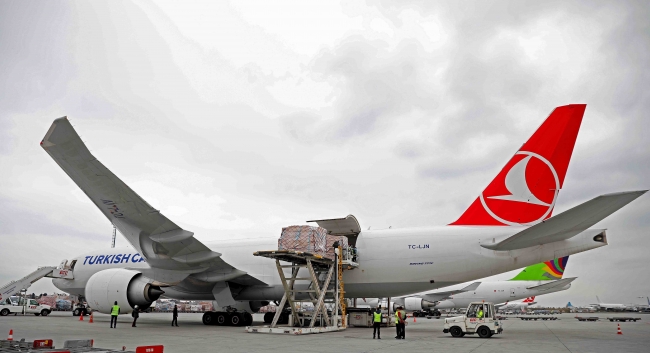 Turkish Cargo tarihi eserleri Japonya'ya taşıdı