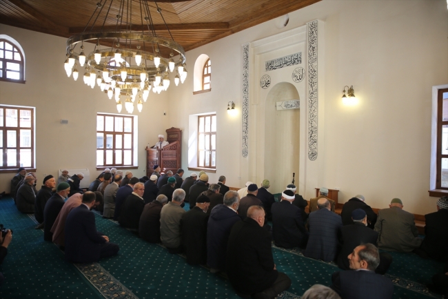 Kocaeli'deki 487 yıllık tarihi cami yeniden ibadete açıldı