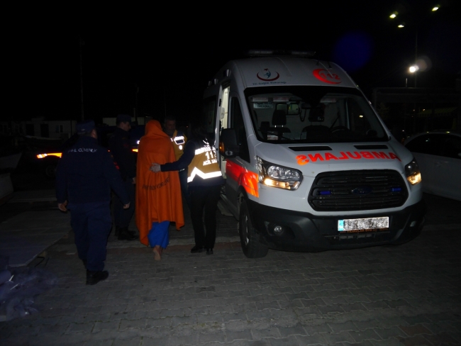 Çanakkale'de düzensiz göçmenleri taşıyan tekne battı: 4 ölü