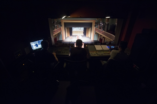 Tiyatro sahnesinin görünmeyen kahramanları