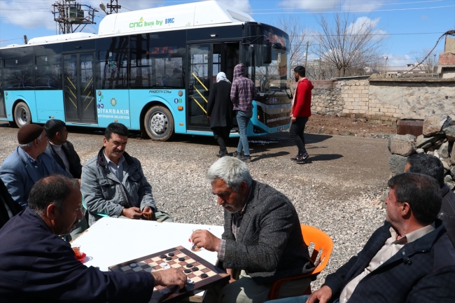 Diyarbakır'da kırsal mahalleler toplu taşıma hizmetine kavuştu