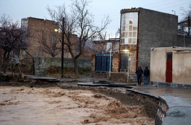 İran'daki sel felaketinde 46 kişi hayatını kaybetti