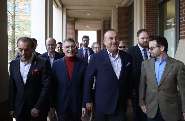 Bakan Çavuşoğlu, Aziz Sancar ile görüştü