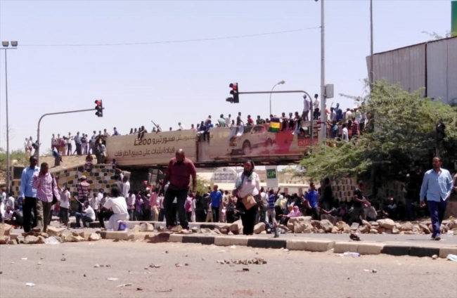 Sudan Savunma Konseyinden "Eylemcilere kulak verin" açıklaması