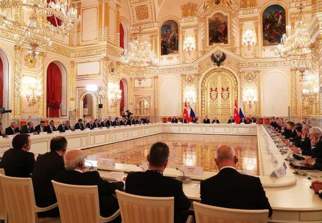 Cumhurbaşkanı Erdoğan: Rusya ile 100 milyar dolarlık hedefe doğru yürüyoruz