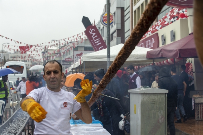 40 metrelik kebap saniyeler içinde tükendi