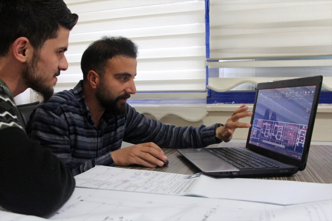 Mühendis kardeşler baba mesleği çobanlıktan vazgeçmiyor