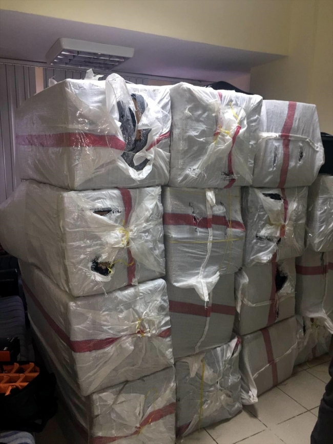 Ardahan'da 65 bin 500 paket kaçak sigara ele geçirildi