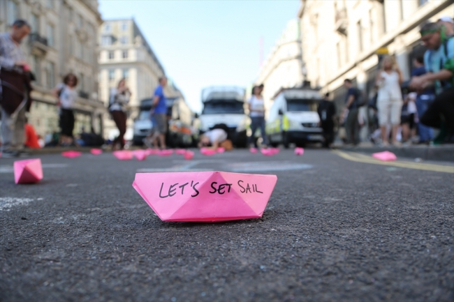 Londra'daki çevreci işgal eyleminde gözaltı sayısı 750'yi geçti