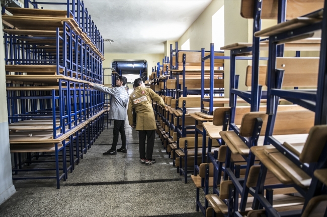 Afrin'in okul sırası Hataylı öğrencilerden