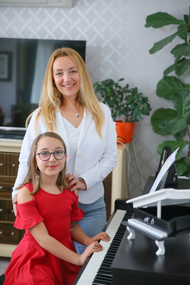 Piyanonun parlak çocuğu İtalya'daki yarışmaya hazırlanıyor