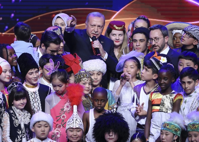 Cumhurbaşkanı Erdoğan: Sanal oyunların kölesi olmayın