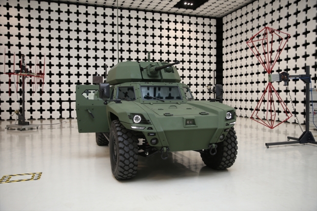 Türkiye'nin ilk elektrikli zırhlı aracı Akrep II