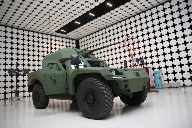 Türkiye'nin ilk elektrikli zırhlı aracı Akrep II