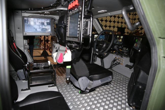 Türkiye'nin ilk elektrikli zırhlı aracı Akrep II