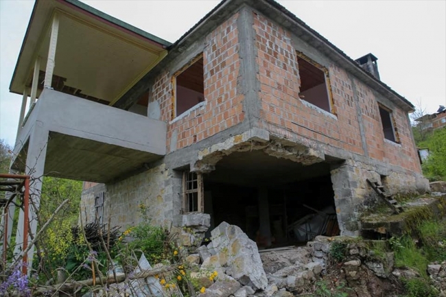 Ordu'da heyelan nedeniyle 6 ev tahliye edildi