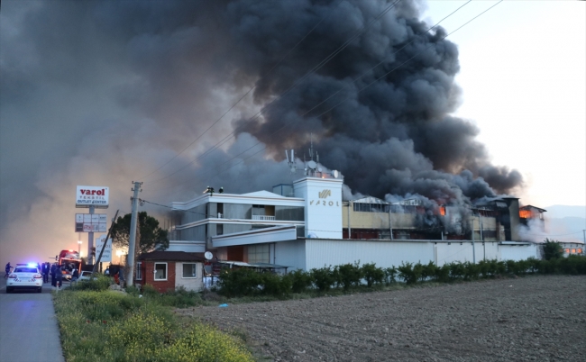 Denizli'de tekstil fabrikasında yangın