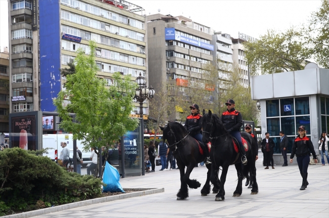 Ankara'da atlı polisler 1 Mayıs'ta devriye gezecek