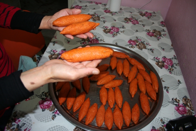 Ramazan lezzetlerini imece usulü hazırlıyorlar