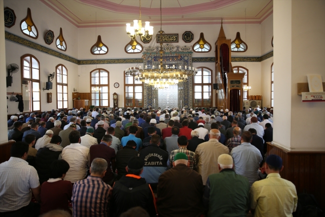 Türkiye'deki camiler ramazana hazır