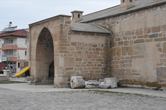 585 yıllık Osmanlı eseri Döğer Kervansarayı restore ediliyor