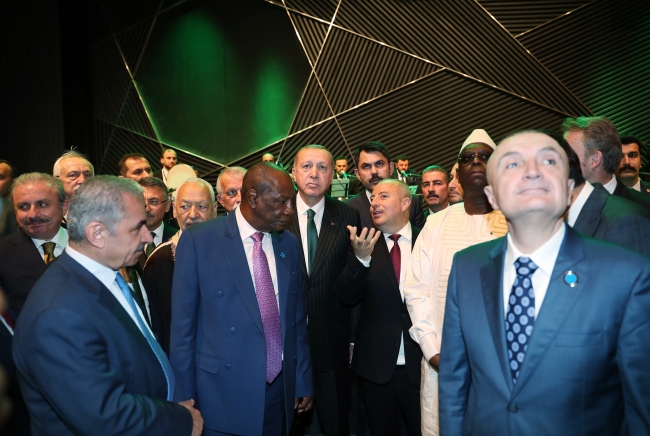 Türkiye'nin en büyük camisi açılıyor