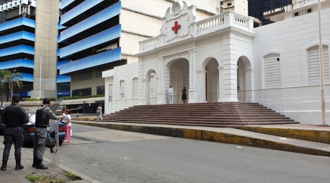 Venezuela'da Guaido'nun "sokağa çıkın" çağrısına yanıt yok