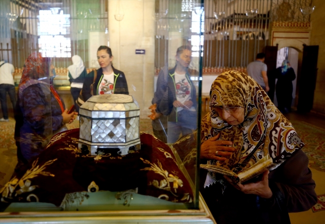 Mevlana Müzesi'nde Ramazan yoğunluğu
