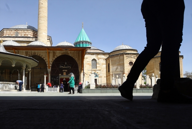 Mevlana Müzesi'nde Ramazan yoğunluğu