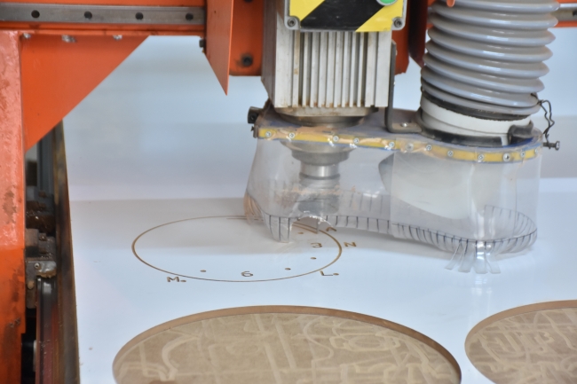 Atıklar oyuncak oluyor, hem öğrenciler hem okul kazanıyor