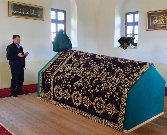 Sultan 1. Murad'ın türbesi en fazla ziyaretçi ağırlayan mekanlar arasında