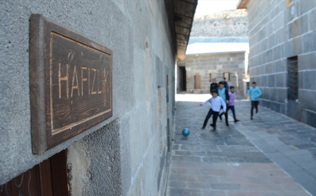 Tarihi medresenin asırlardır süren ilim serüveni