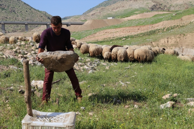 Göçerlerin ramazanda günler süren zorlu yolculuğu
