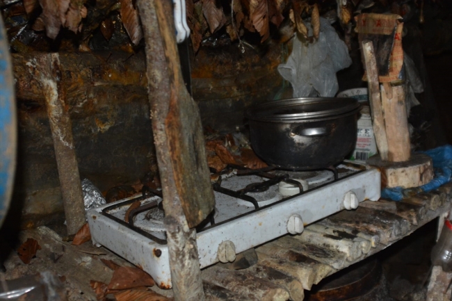 Teslim olan terörist terör sığınaklarının yerini gösterdi