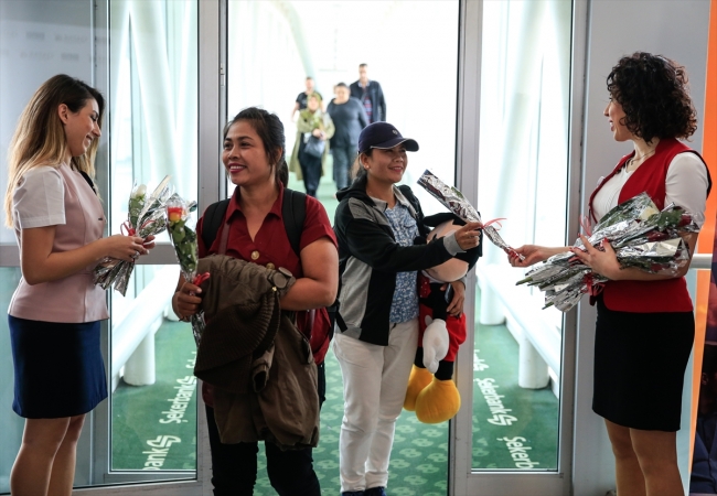 Katar'dan İzmir'e direkt uçuşlar başladı